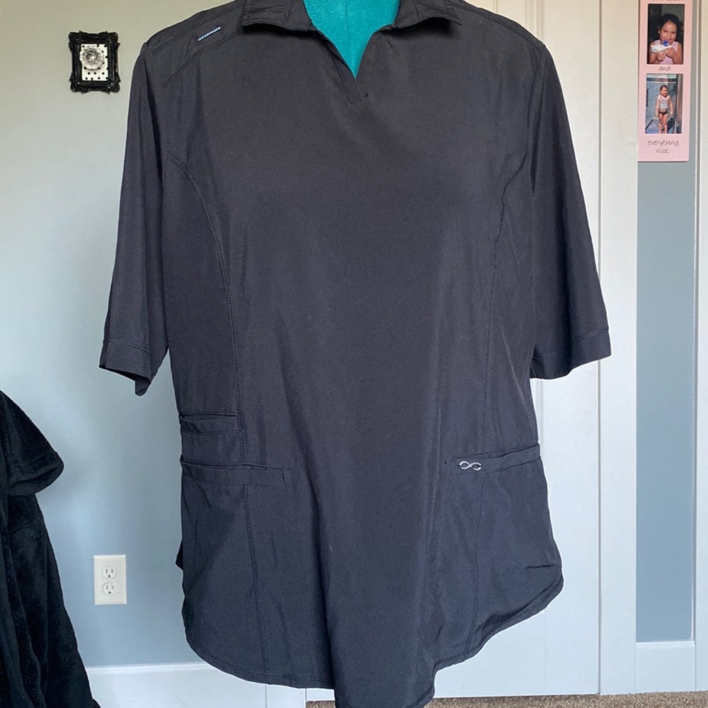 Cherokee Infinity Scrub Top size XL Short Sleeve